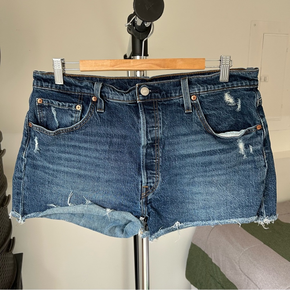 Levi’s 501 Jean Shorts 34